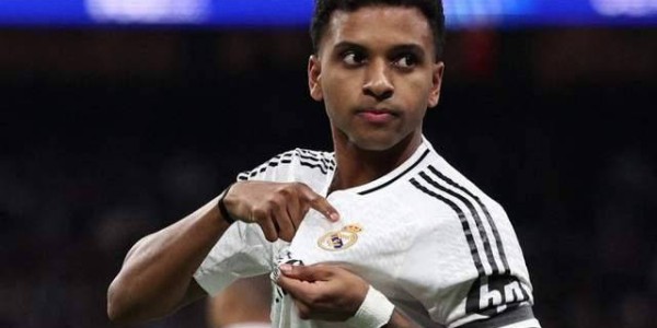 皇马出售价定7000万欧！24岁年轻前锋陷入低谷，五大豪门争夺激烈