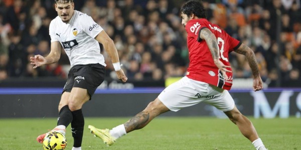 1-1，26岁皇马旧将力挽狂澜救主，率队逼平马略卡，避免西甲2连败