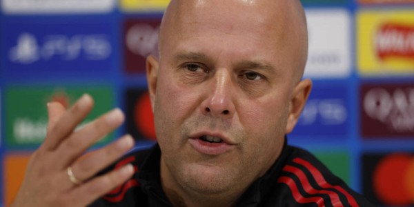 帅位危机！若利物浦无缘欧冠斯洛特将离任 或邀阿隆索接手